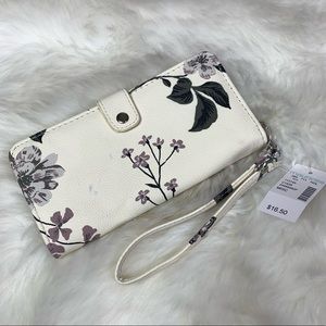 Maurice’s Floral Wallet Wristlet